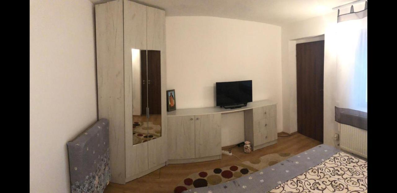 ホテル Casa Delia Călimăneşti エクステリア 写真